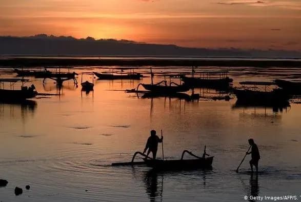 na-bali-provodyat-masovu-vaktsinatsiyu-schob-pochati-priyom-turistiv