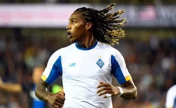 futbolist-dinamo-zabiv-gol-u-vorota-chinnikh-chempioniv-yevropi-1