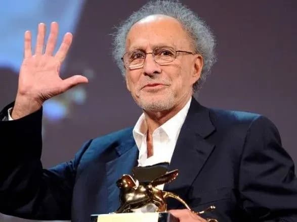 pomerla-legenda-amerikanskogo-kino