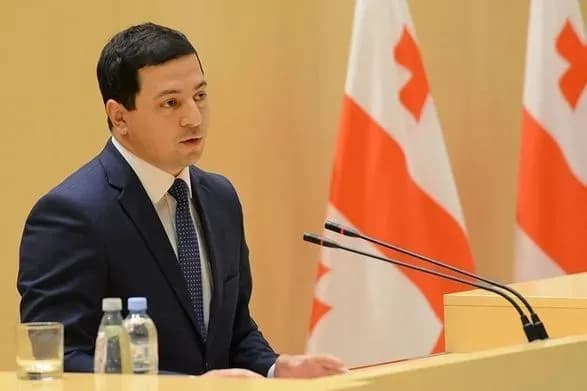 spiker-parlamentu-gruziyi-archil-talakvadze-podav-u-vidstavku