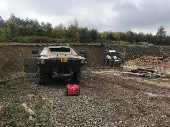 konflikt-pragi-ta-moskvi-bolgarskiy-torgovets-zbroyeyu-viznav-scho-zberigav-na-skladakh-u-vrbetitse-boyepripasi