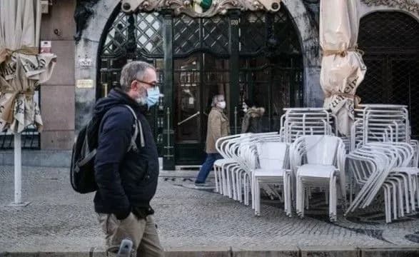 u-portugaliyi-poslablyuyut-karantin