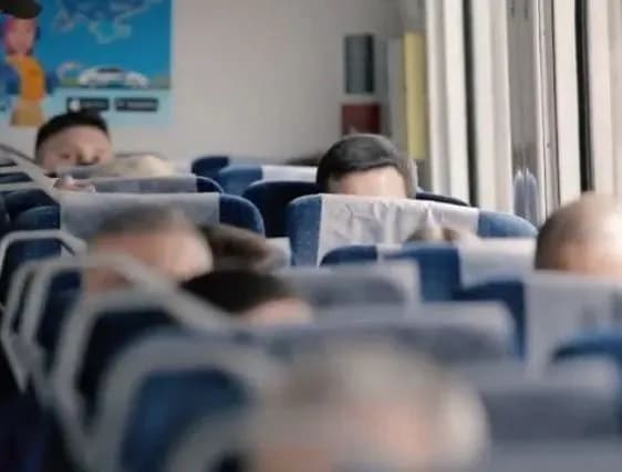 prikarpatskiy-ekspres-ukrayintsyam-poobitsyali-noviy-poyizd-u-gori