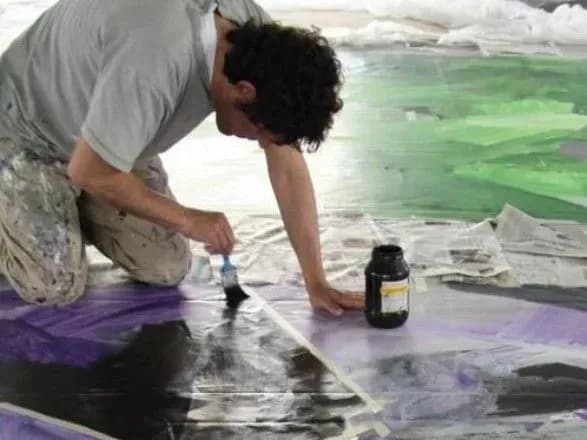 italiyskiy-khudozhnik-prodav-pershu-nividimuyu-skulpturu-za-15-tis-yevro