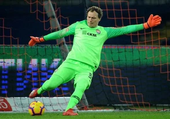 golkiper-pyatov-prodovzhiv-kontrakt-iz-shakhtarem