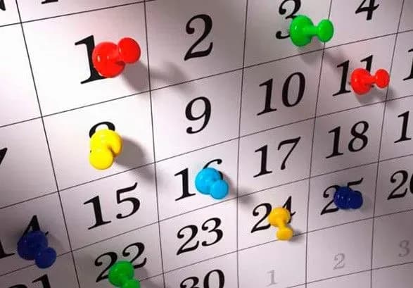 vikhidni-dni-u-chervni-skilki-vidpochivatiut-ukrayintsi