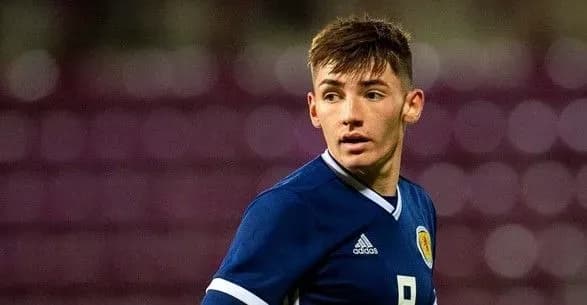 futbolist-zbirnoyi-shotlandiyi-zarazivsya-koronavirusom-na-yevro-2020