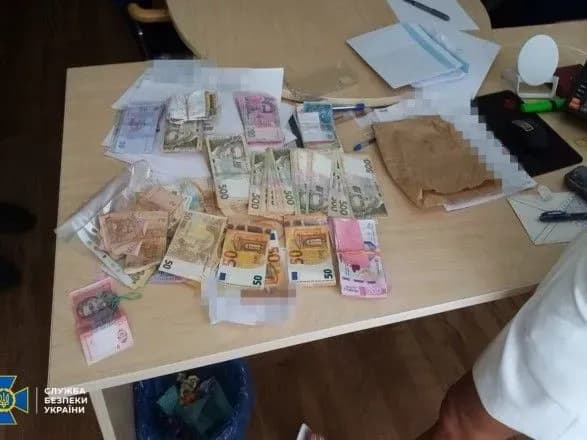 onlayn-krediti-pid-1500-richnikh-v-ukrayini-vikrili-skhemu-vimagannya-groshey-za-neisnuyuchimi-kreditami