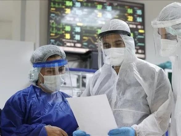 v-ukrayini-vzhe-2-234-mln-vipadkiv-covid-19-za-dobu-450