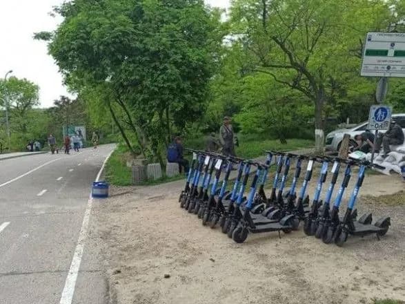 shvidkist-v-priberezhniy-zoni-odesi-obmezhat-shumovimi-smugami