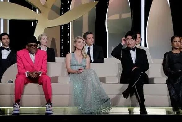 u-frantsiyi-vidkrivsya-74-y-kannskiy-kinofestival