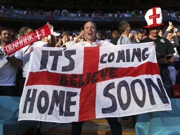 zmi-vcheni-doslidili-vpliv-uspikhu-angliyi-na-yevro-2020-na-tempi-infikuvan-covid-19-u-britaniyi