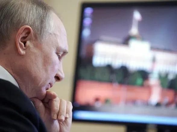 dlya-rosiyskoyi-armiyi-zrobili-obovyazkovim-vivchennya-statti-putina-pro-ukrayinu