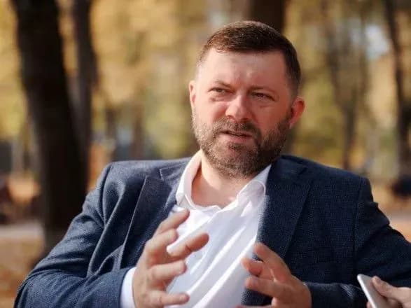 u-veresni-slugi-na-fraktsiyi-zaslukhayut-kandidativ-na-posadu-golovi-komitetu-z-pitan-pravookhoronnoyi-diyalnosti