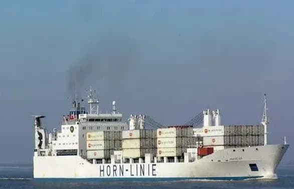 bilya-beregiv-dzhibuti-stalasya-avariya-na-sudni-z-ukrayintsyami-odin-zaginuv-sche-odin-ziyshov-na-bereg-po-meddopomogu