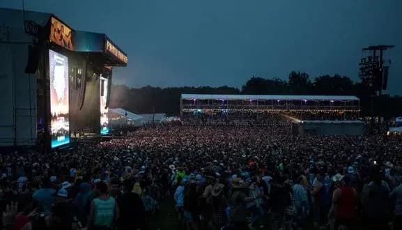 na-muzichnomu-festivali-u-vudstotsi-cherez-chadniy-gaz-zaginuli-troye-osib