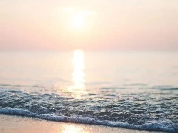 voda-u-chornomu-ta-azovskomu-moryakh-progrilas-do-27