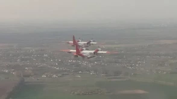 ukrayina-napravlyaye-do-turechchini-pozhezhni-litaki-dsns-dlya-gasinnya-masshtabnikh-lisovikh-pozhezh