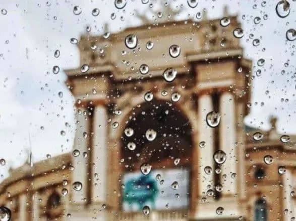 z-ponedilka-v-odesi-mozhlivi-doschi