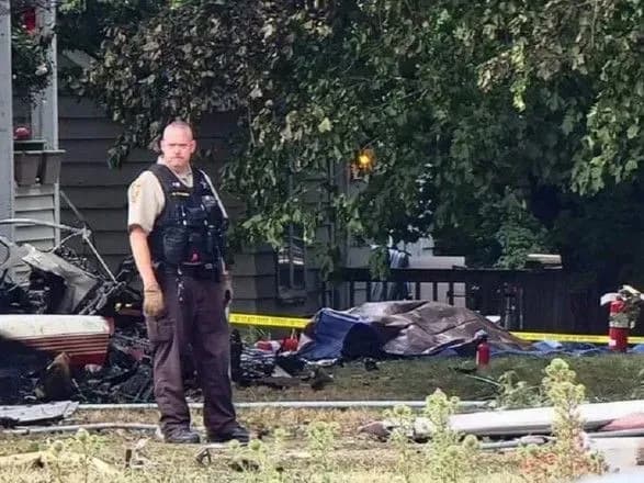 u-ssha-litak-vpav-na-zhitloviy-budinok-ye-zagibli