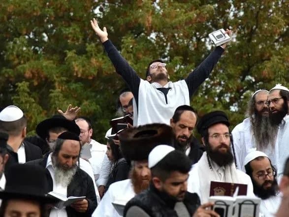 uman-provodit-pidgotovku-do-priyomu-palomnikiv-khasidiv-v-umovakh-pandemiyi