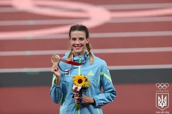 kilima-tam-ne-bulo-u-minoboroni-pogovorili-z-maguchikh-pro-skandalne-foto-z-rosiyskoyu-sportsmenkoyu