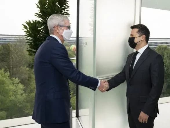 perepis-naselennya-v-ukrayini-ta-inshe-pro-scho-zelenskiy-govoriv-z-gendirektorom-apple
