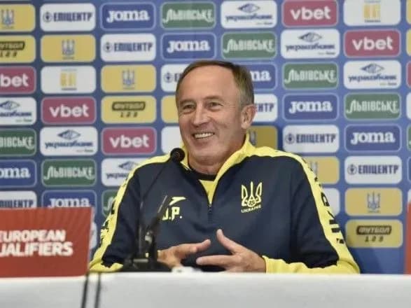 futbol-petrakov-porivnyav-gru-molodikh-gravtsiv-iz-dosvidchenimi-u-skladi-ukrayini