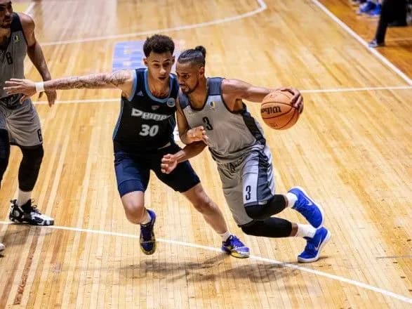 shtrafni-eks-gravtsya-dallasa-prinesli-budivelniku-peremogu-nad-dniprom