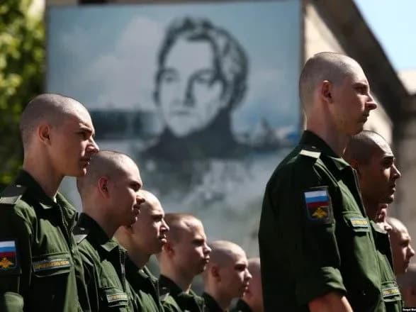 v-okupovanomu-krimu-zaveli-ponad-250-sprav-za-ukhilennya-vid-sluzhbi-v-zs-rf-pravozakhisniki