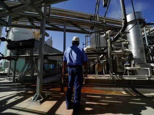 ssha-i-yes-zaklichut-krayini-zniziti-vikidi-metanu-na-30-reuters