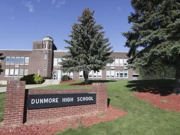 kilkokh-shkolyariv-u-ssha-zapidozrili-u-pidgotovtsi-novogo-kolumbaynu-u-rokovini-masovogo-vbivstva