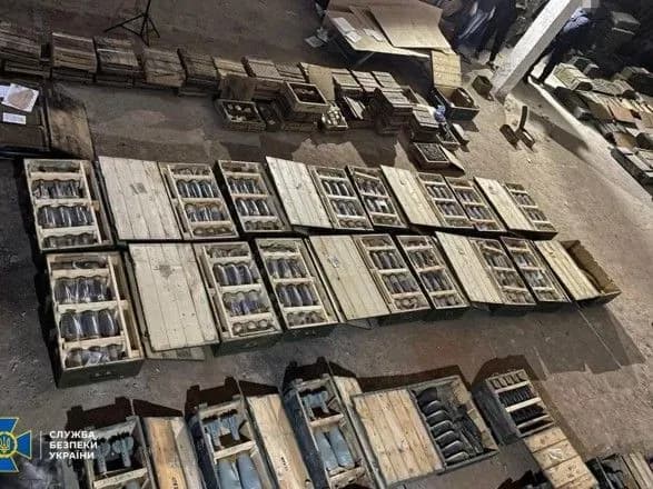 viyskoviy-zsu-zbuvav-kriminalitetu-zbroyu-zi-skladu-viyskovoyi-chastini-u-mikolayevi