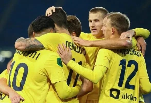 metalist-vigrav-desyatiy-poyedinok-na-starti-pershoyi-ligi