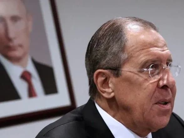 rosiya-khoche-pobuduvati-pyat-shkil-v-uzbekistani-dlya-zmitsnennya-pozitsiy-rosiyskoyi-movi