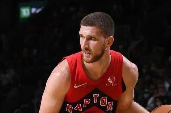 vistup-mikhaylyuka-dopomig-toronto-zavoyuvati-drugiy-vigrash-u-sezoni-nba