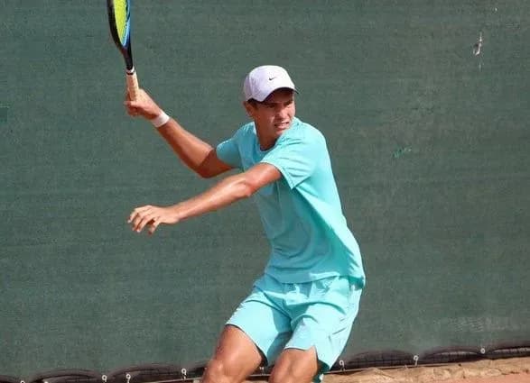 ukrayinets-obigrav-kolishnogo-tenisista-iz-top-10-atr-na-turniri-v-italiyi