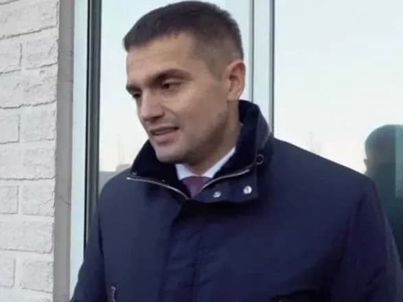 zmi-rozpovili-yak-radnik-yermaka-bezzubenko-zbuduvav-skhemi-na-mitnitsi