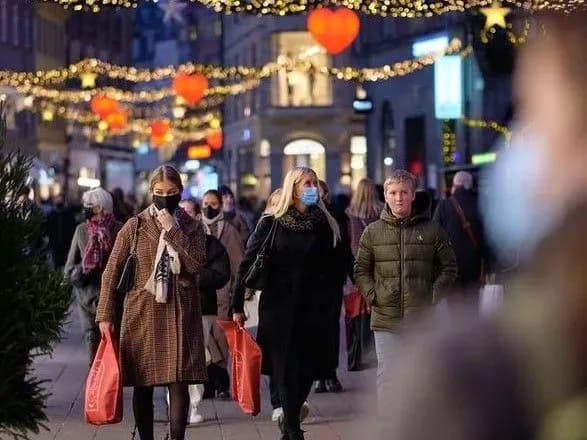 daniya-zakrivaye-rozvazhalni-zakladi-cherez-rekordni-pokazniki-zakhvoryuvannya-koronavirusom