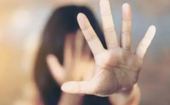 poki-druzhina-bula-u-gostyakh-na-donechchini-cholovik-zgvaltuvav-15-richnu-padcherku