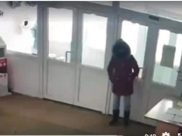 cholovik-yakiy-u-lvovi-chiplyavsya-do-7-richnoyi-divchinki-v-shkilnomu-tualeti-ranishe-oruduvav-u-kiyevi-prokuratura