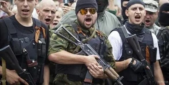 tut-anshlag-zhurnalisti-rozpovili-novi-podrobitsi-yak-rosiya-verbuye-naymantsiv-iz-boyovim-dosvidom-schob-vidpraviti-yikh-na-donbas