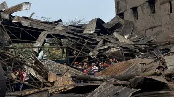 vnaslidok-vibukhu-na-skhodi-indiyi-zaginulo-6-lyudey-6-otrimali-poranennya