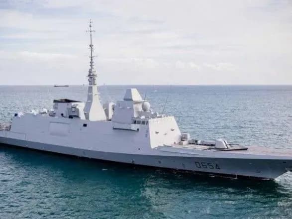 frantsuzkiy-raketniy-fregat-zalishiv-ukrayinu