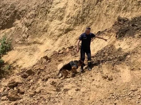 u-kitayi-v-rezultati-zsuvu-gruntu-zaginuli-pyatero-lyudey