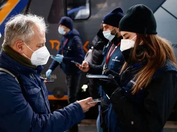 schob-ne-diskriminuvati-nevaktsinovanikh-amnesty-international-zaklikala-italiyu-znyati-covid-obmezhennya