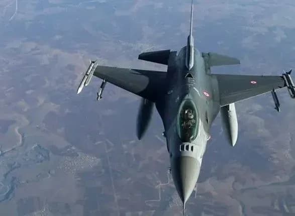 na-tli-zrostayuchoyi-zagrozi-v-chornomu-mori-ssha-mozhut-prodati-turechchini-40-vinischuvachiv-f-16