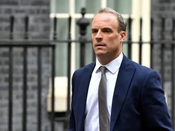 britaniya-zayavila-scho-rosiyu-chekayut-seryozni-naslidki-u-razi-sprobi-vstanoviti-marionetkoviy-rezhim-v-ukrayini