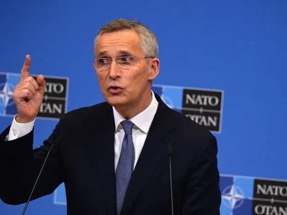 nato-ne-vidpravit-viyska-do-ukrayini-u-razi-agresiyi-rf-stoltenberg
