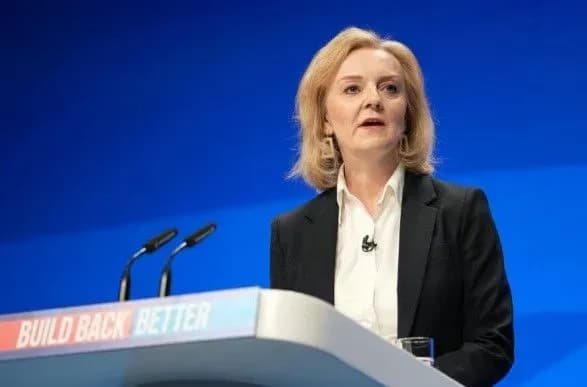 oligarkham-putina-ne-vdastsya-skhovatisya-glava-mzs-britaniyi-naperedodni-vizitu-do-kiyeva-anonsuvala-novi-sanktsiyi-proti-rf